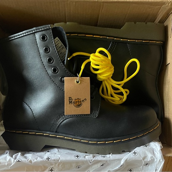 Dr. Martens 1460 WOMEN'S SMOOTH LEATHER LACE UP BOOTS SIZE 10 - Picture 11 of 11